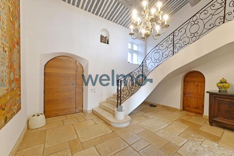 Mas - 350 m² - 10 pièces