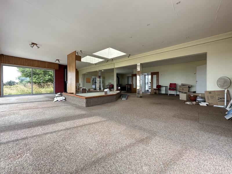 Maison - 210 m² - 7 pièces