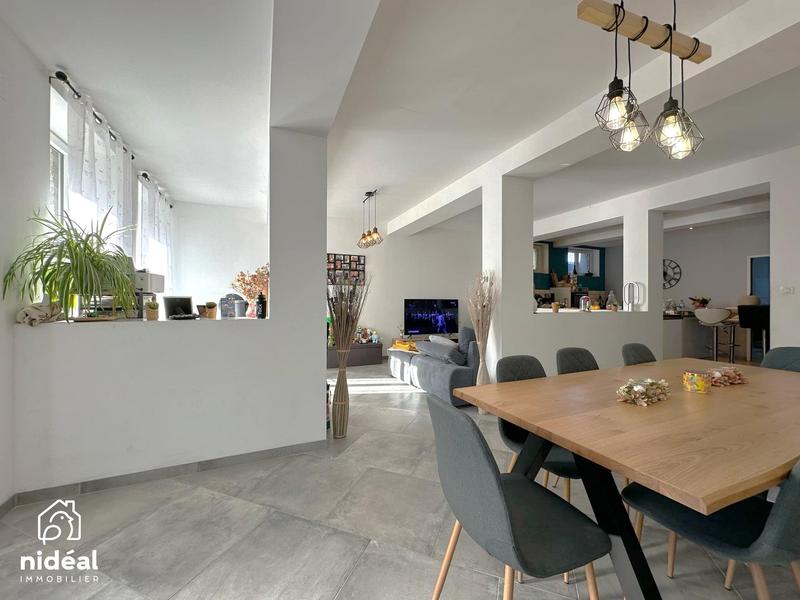 Maison - 148 m² - 6 pièces