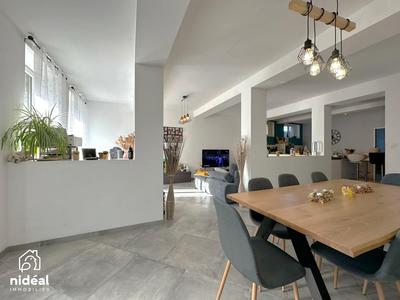 Maison - 148 m² - 6 pièces