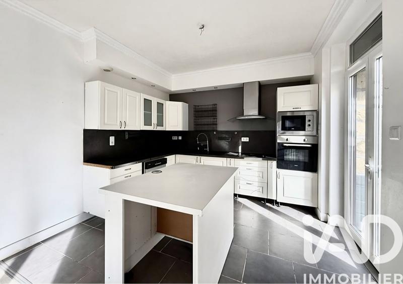 Maison - 108 m² - 6 pièces