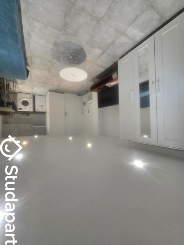 Chambre - 24 m² - 1 pièce