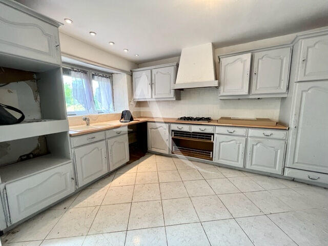 Maison - 193 m² - 5 pièces