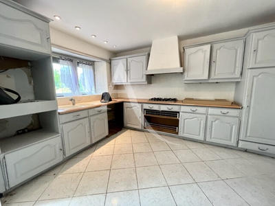 Maison - 193 m² - 5 pièces