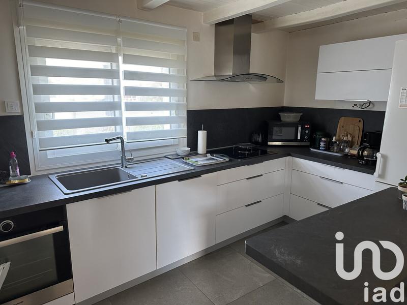 Maison - 92 m² - 5 pièces