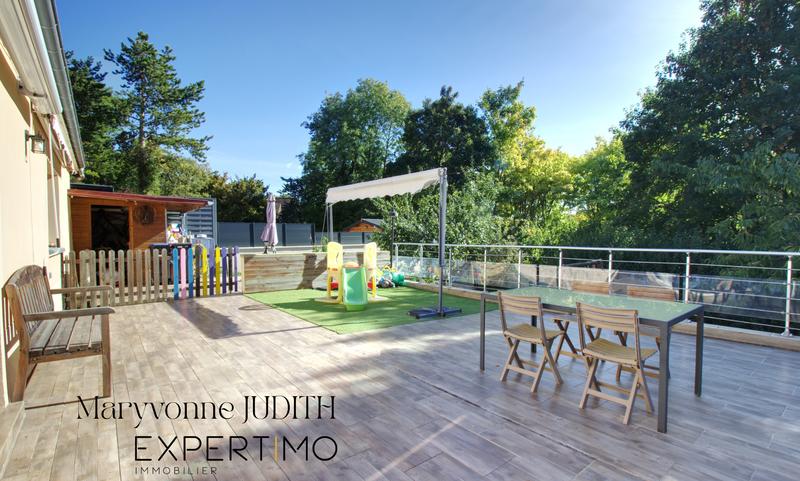 Maison - 158 m² - 6 pièces