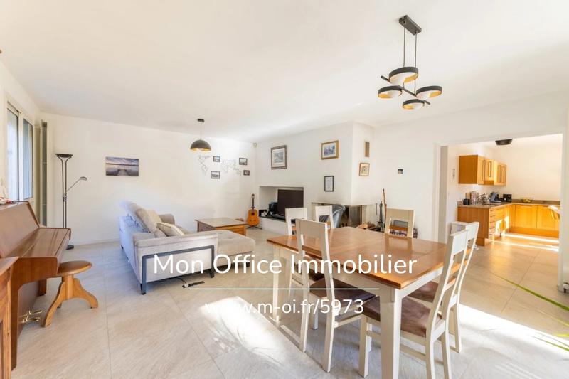 Maison - 200 m² - 5 pièces