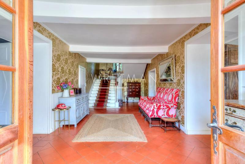 Château - 542 m² - 20 pièces