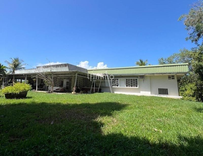 Villa - 395 m² - 16 pièces