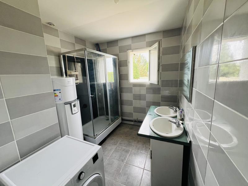 Maison - 156 m² - 9 pièces