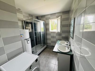 Maison - 156 m² - 9 pièces