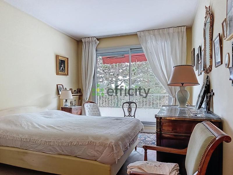 Appartement - 140 m² - 6 pièces