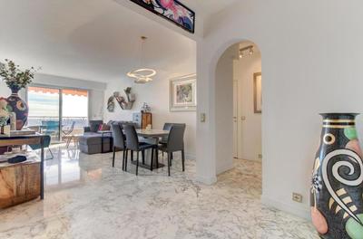 Appartement - 80 m² - 3 pièces