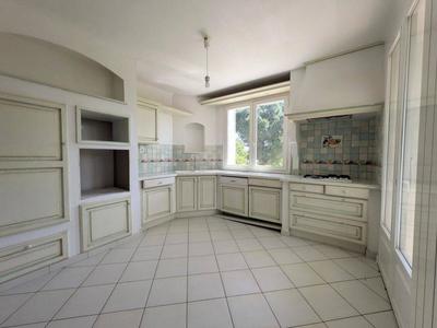 Maison - 93 m² - 6 pièces