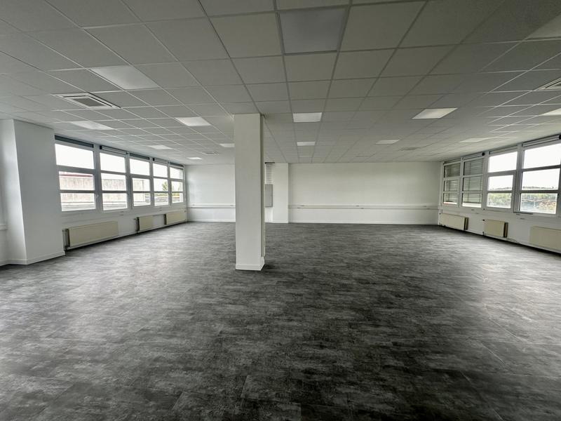 Bureau - 459 m² - 10 pièces