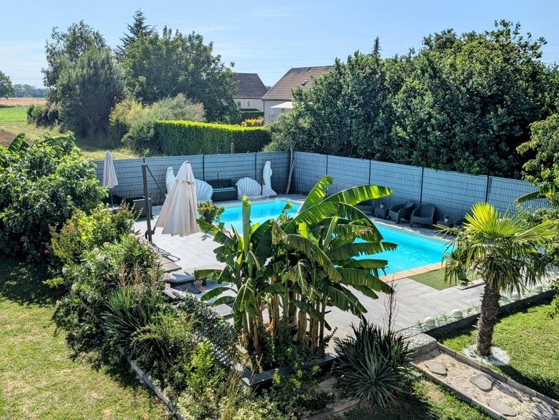 Maison - 355 m² - 8 pièces