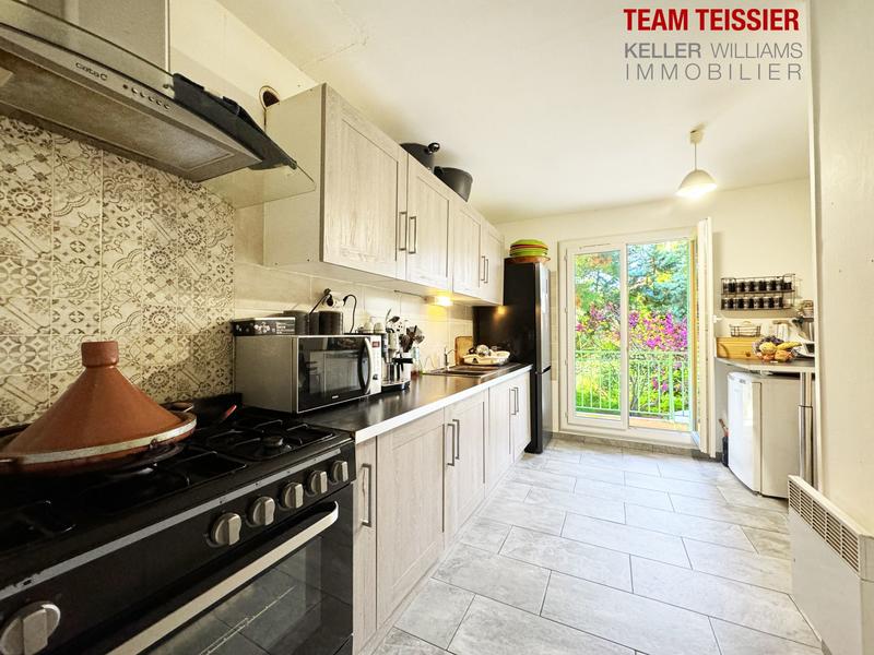 Appartement - 105 m² - 4 pièces