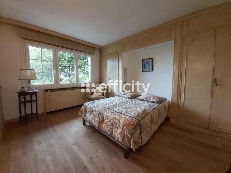 Maison - 190 m² - 6 pièces