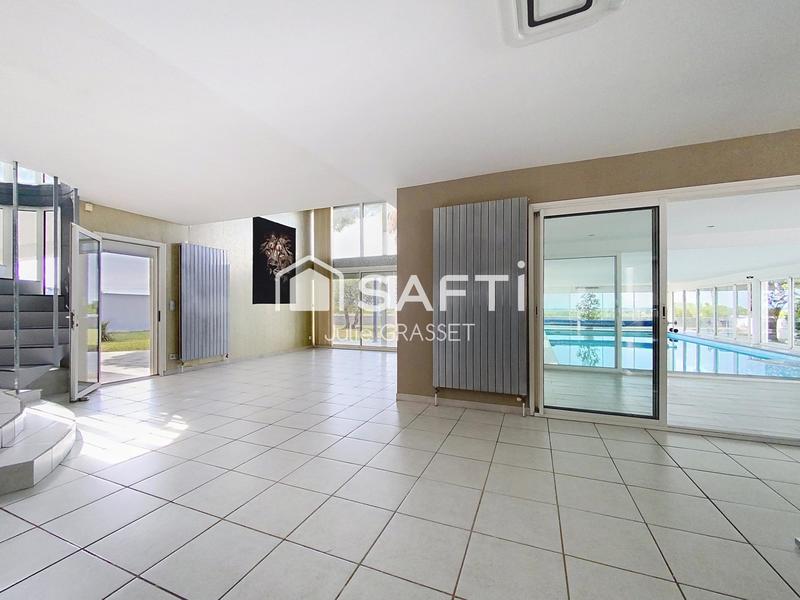 Villa - 230 m² - 5 pièces