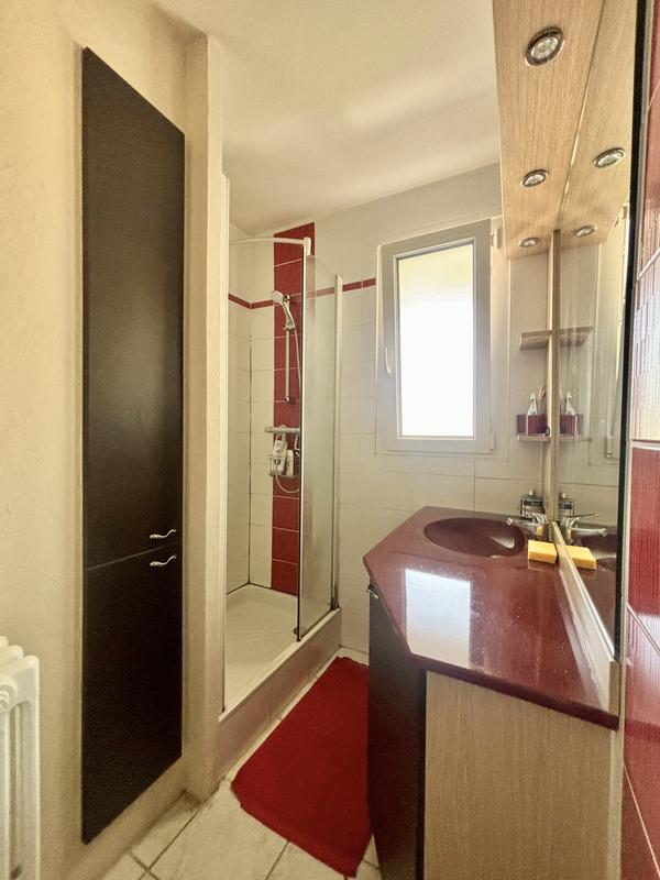 Appartement - 60 m² - 4 pièces