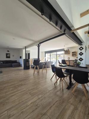 Maison - 163 m² - 4 pièces