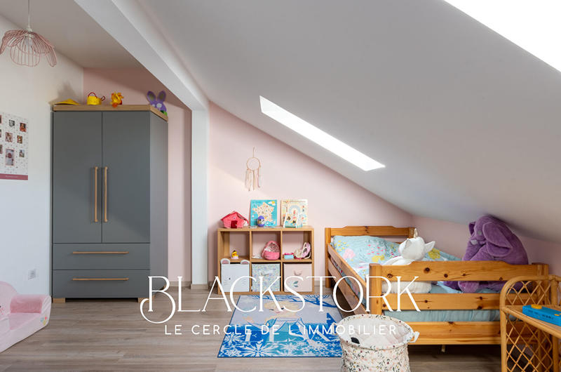 Maison - 180 m² - 6 pièces