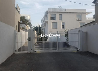 Parking / Garage - 13 m²