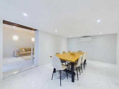 Maison - 116 m² - 6 pièces