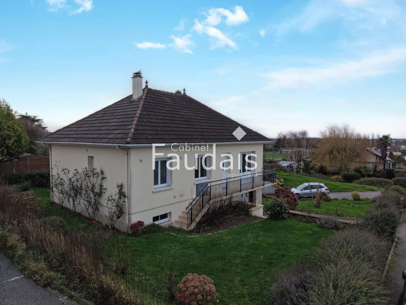 Maison - 121 m² - 4 pièces