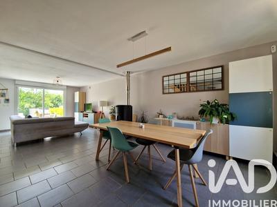 Maison - 102 m² - 6 pièces