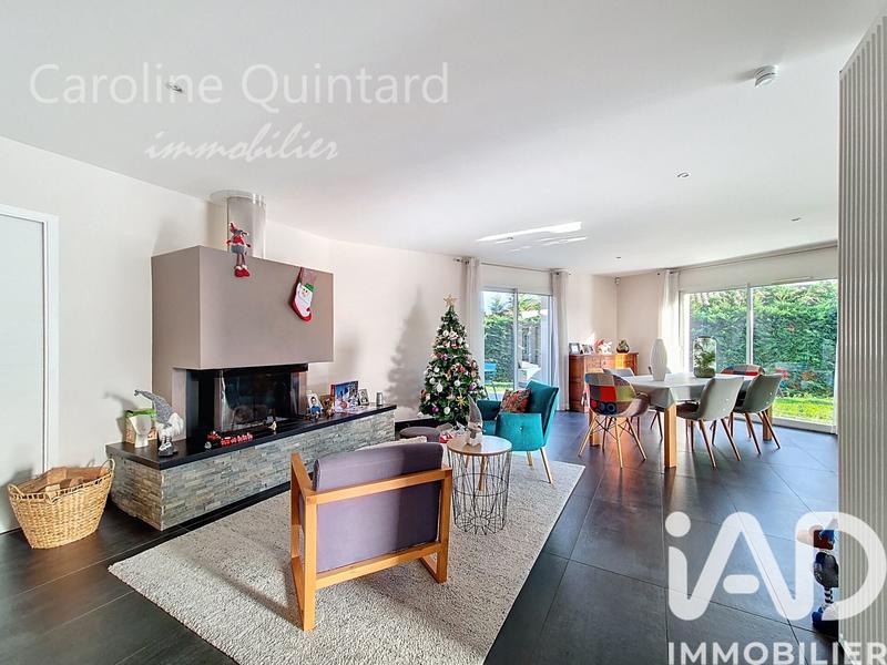 Maison - 202 m² - 5 pièces