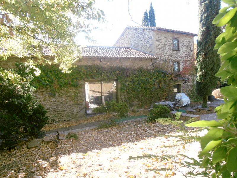 Maison - 240 m² - 10 pièces