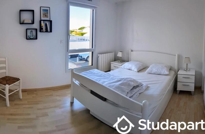 Chambre - 11 m² - 1 pièce