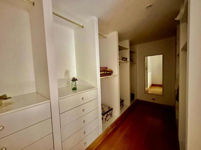 Propriété - 540 m² - 15 pièces