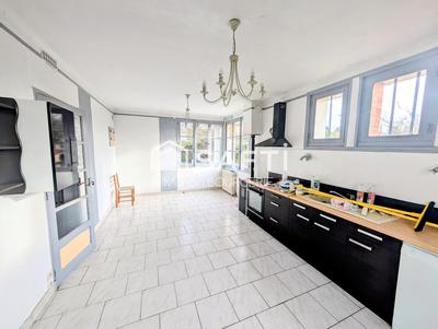 Maison - 114 m² - 6 pièces