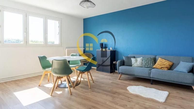 Appartement - 99 m² - 5 pièces