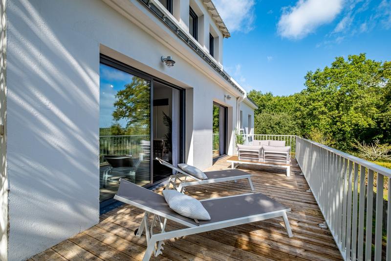 Maison - 210 m² - 7 pièces