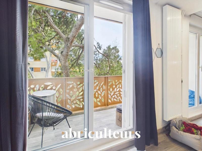 Appartement ancien - 69 m² - 3 pièces