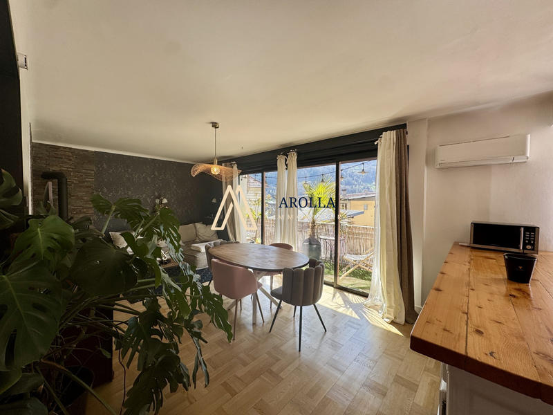 Appartement - 84 m² - 4 pièces