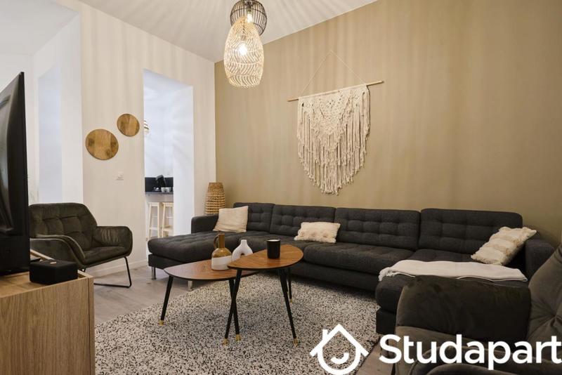 Chambre - 12 m² - 1 pièce