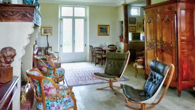 Maison - 400 m² - 14 pièces