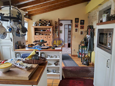 Maison - 204 m² - 6 pièces