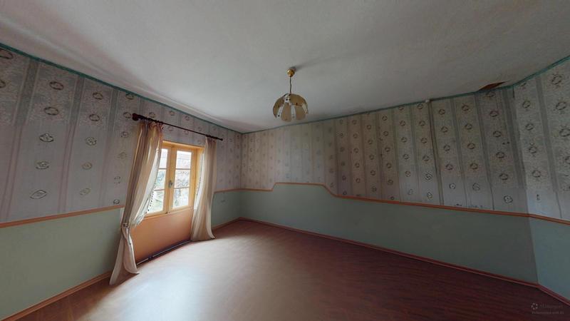 Maison - 180 m² - 9 pièces