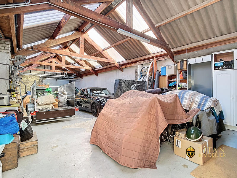 Maison - 333 m² - 10 pièces