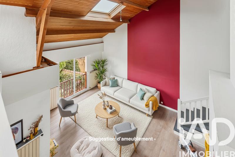 Maison - 208 m² - 6 pièces