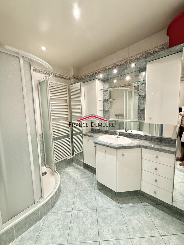 Appartement - 73 m² - 4 pièces