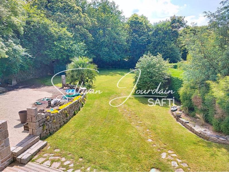 Maison - 143 m² - 6 pièces