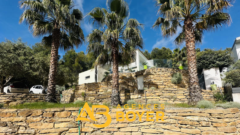 Appartement - 157 m² - 5 pièces