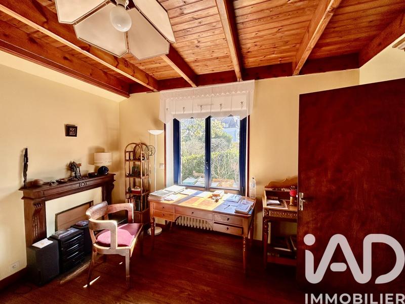 Maison - 137 m² - 7 pièces