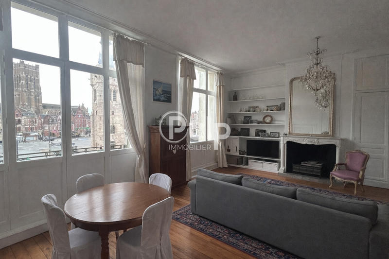 Immeuble - 275 m² - 16 pièces